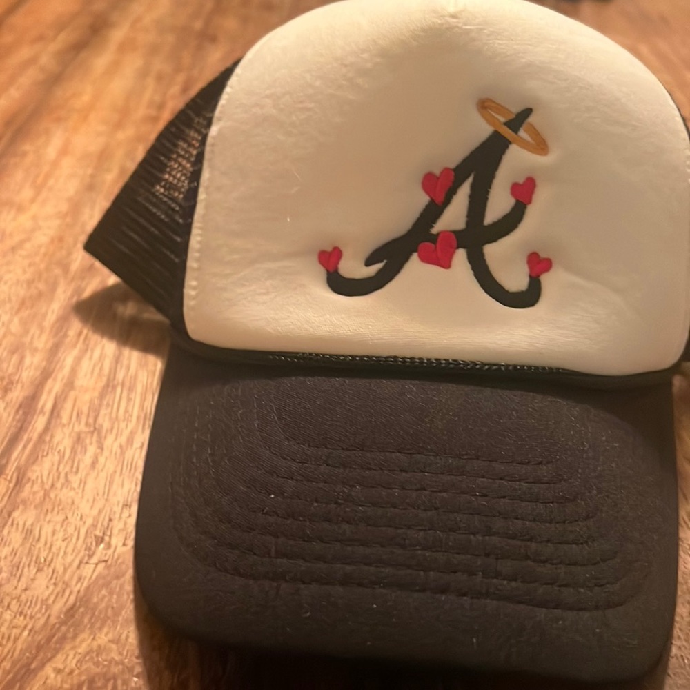 Nice hat hip look